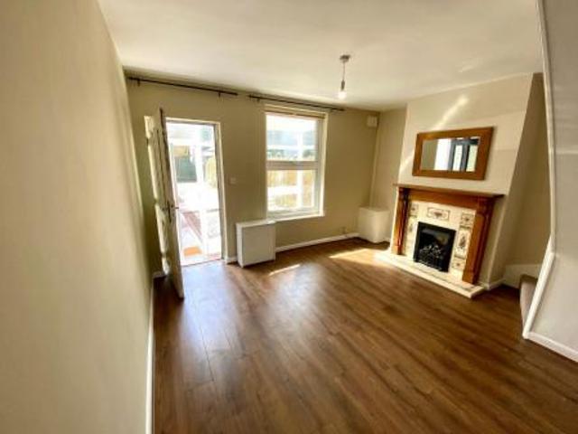 2 bedroom Terraced House To Let