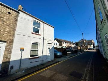 2 bedroom Terraced House To Let