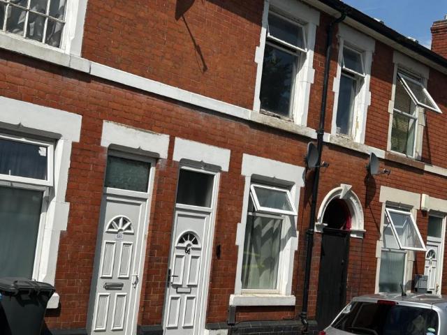 2 bedroom Terraced House To Let