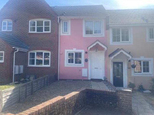 2 bedroom Terraced House To Let