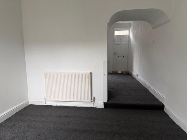 2 bedroom Terraced House To Let