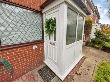 2 bedroom Terraced House To Let