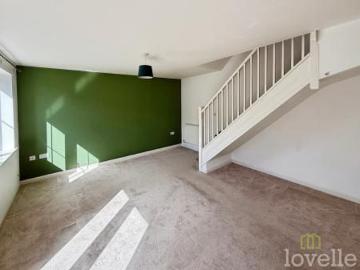 2 bedroom Terraced House To Let