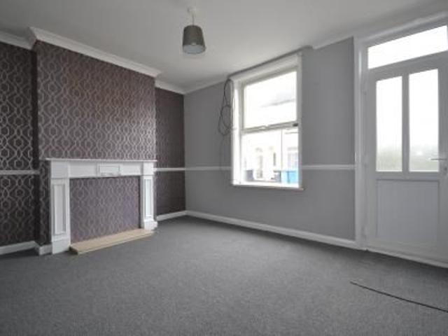 2 bedroom Terraced House To Let