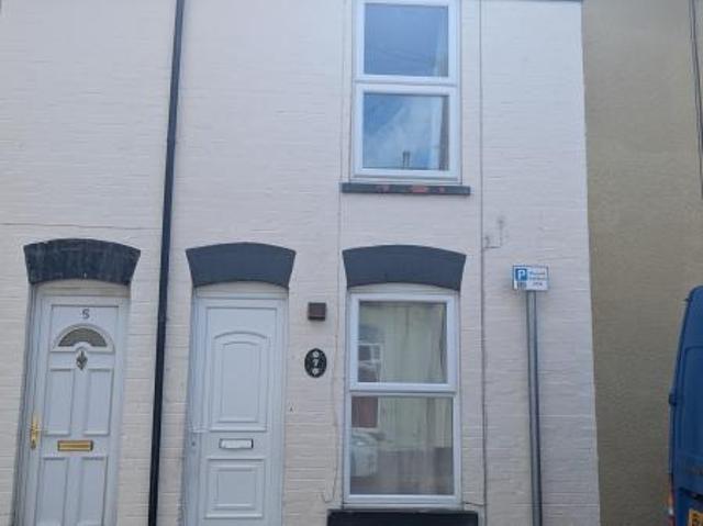 2 bedroom Terraced House To Let