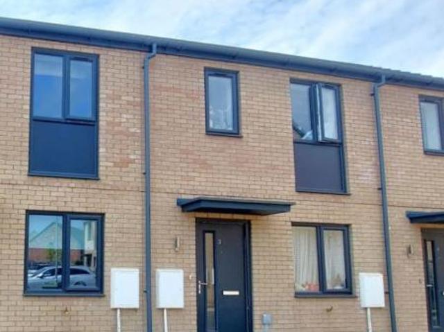 2 bedroom Terraced House To Let