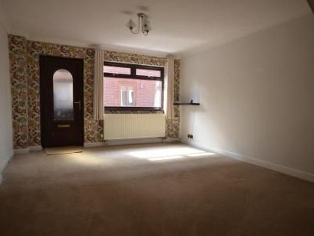 2 bedroom Terraced House To Let