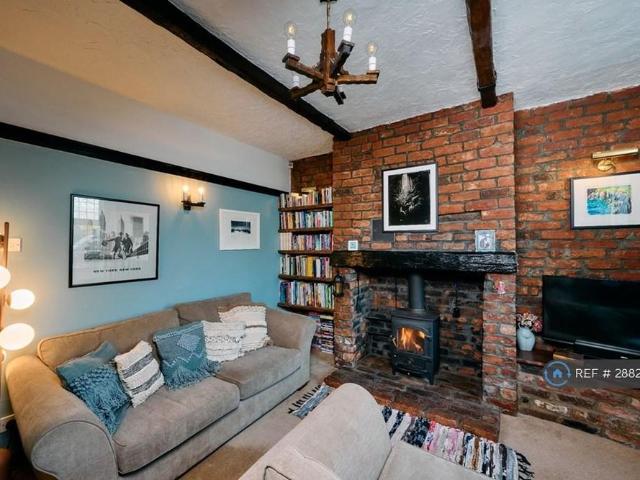 2 bedroom terraced house to rent