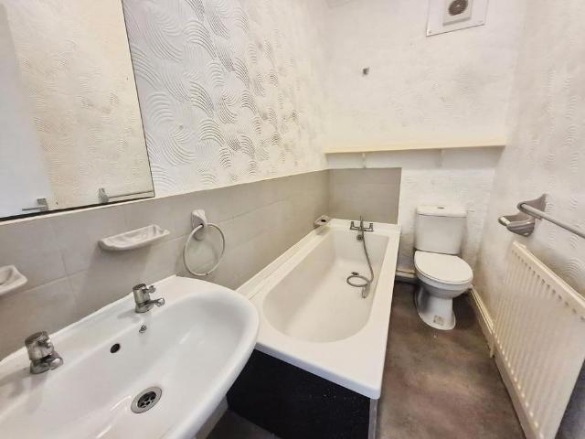 2 bedroom terraced house to rent