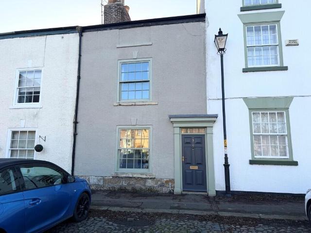 2 bedroom terraced house to rent
