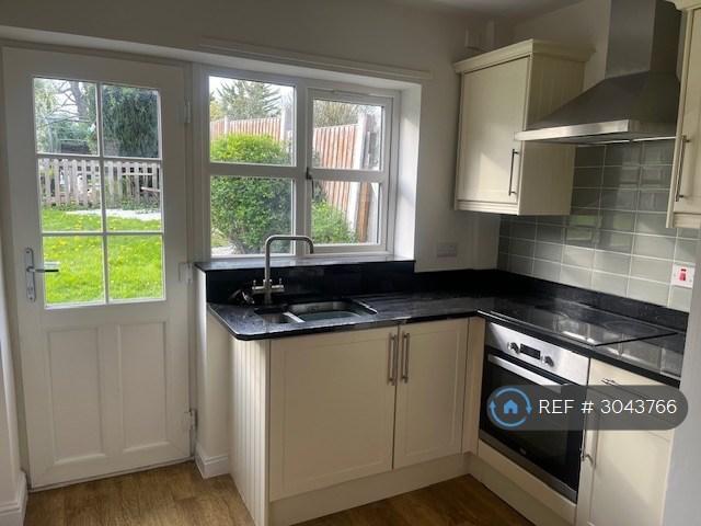 2 bedroom terraced house to rent
