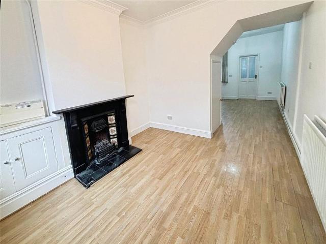 2 bedroom terraced house to rent
