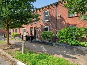 2 bedroom terraced house to rent