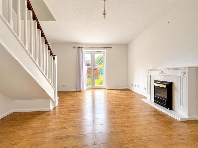 2 bedroom terraced house to rent