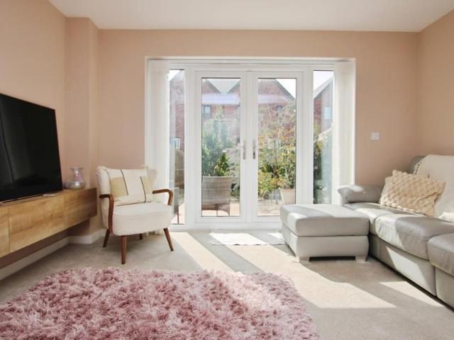 2 bedroom terraced house to rent