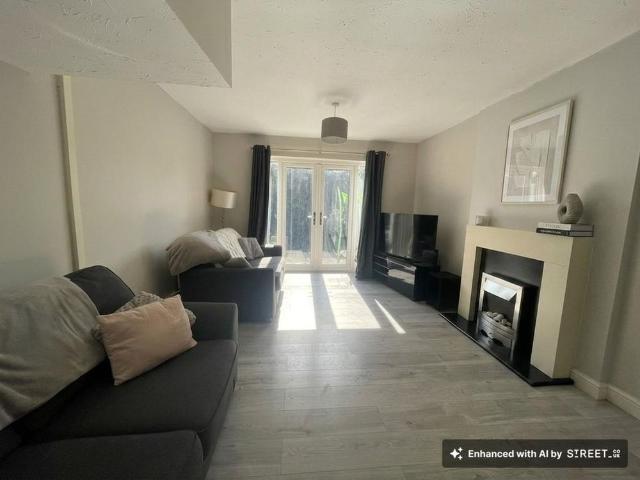 2 bedroom terraced house to rent