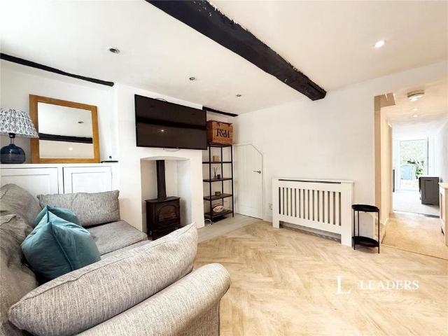 2 bedroom terraced house to rent