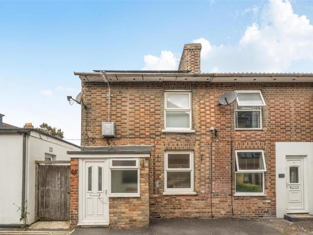 2 bedroom terraced house to rent