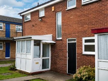 2 bedroom terraced house to rent