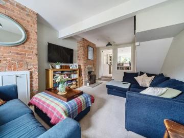 2 bedroom terraced house to rent