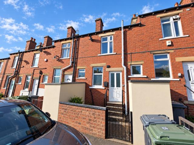 2 bedroom terraced house to rent