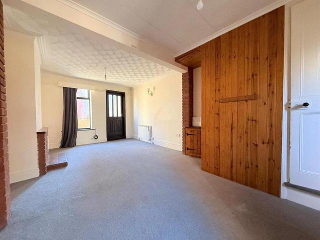 2 bedroom terraced house to rent