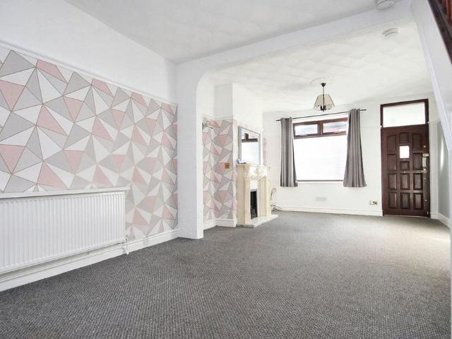 2 bedroom terraced house to rent