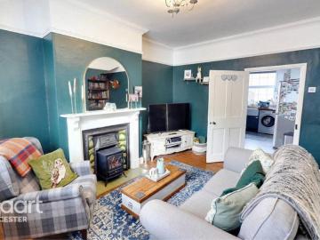 2 bedroom terraced house to rent
