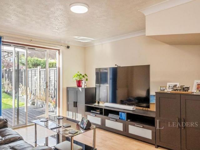 2 bedroom terraced house to rent