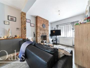 2 bedroom terraced house to rent
