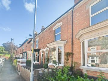2 bedroom terraced house to rent