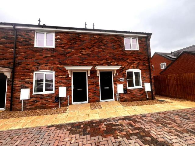 2 bedroom terraced house to rent
