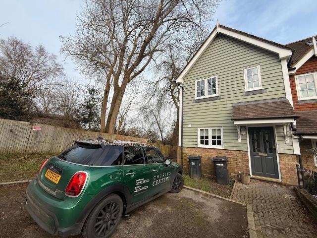 2 bedroom terraced house to rent