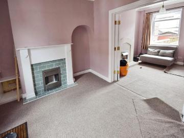 2 bedroom terraced house to rent