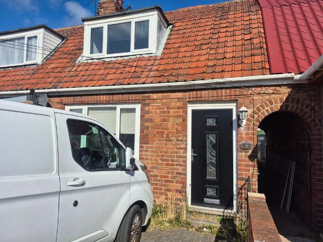2 bedroom terraced house to rent