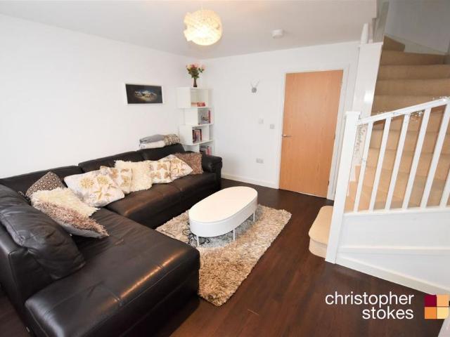 2 bedroom terraced house to rent