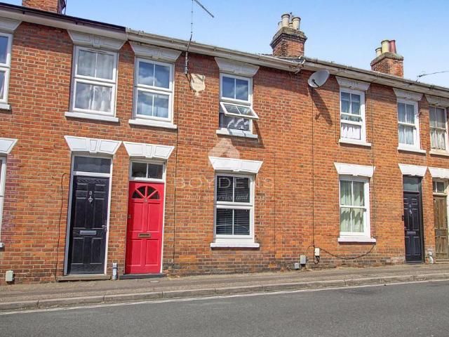 2 bedroom terraced house to rent