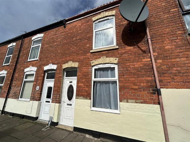 2 bedroom terraced house to rent