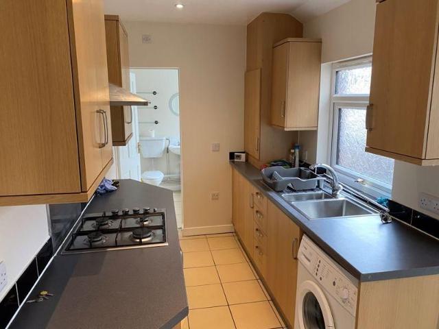 2 bedroom terraced house to rent