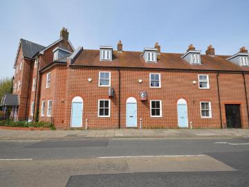2 bedroom terraced house to rent
