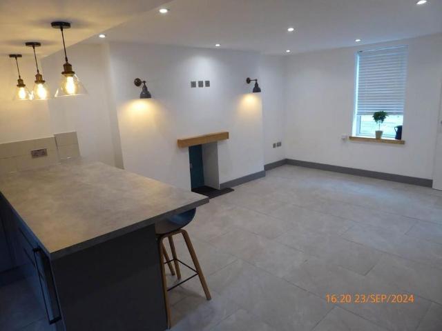 2 bedroom terraced house to rent