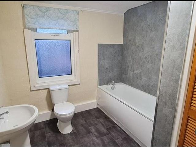 2 bedroom terraced house to rent