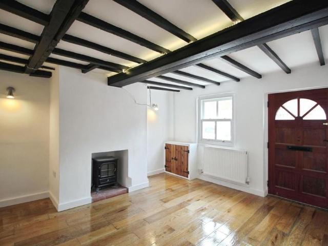 2 bedroom terraced house to rent