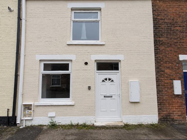 2 bedroom terraced house to rent