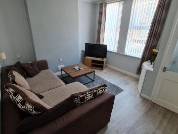 2 bedroom terraced house to rent