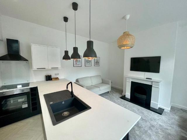 2 bedroom terraced house to rent