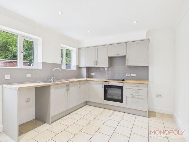 2 bedroom terraced house to rent