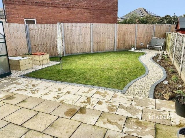 2 bedroom terraced house to rent