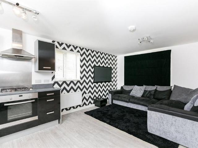 2 bedroom terraced house to rent