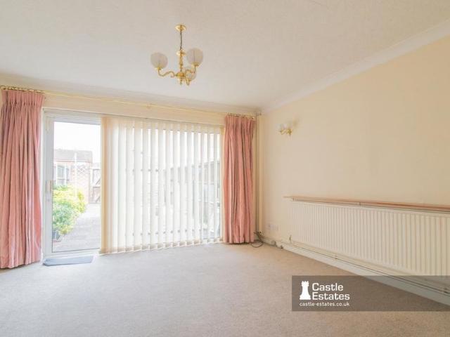 2 bedroom terraced house to rent